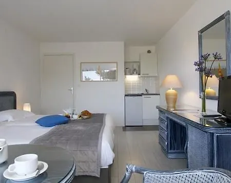 Louison & 3* Quiberon